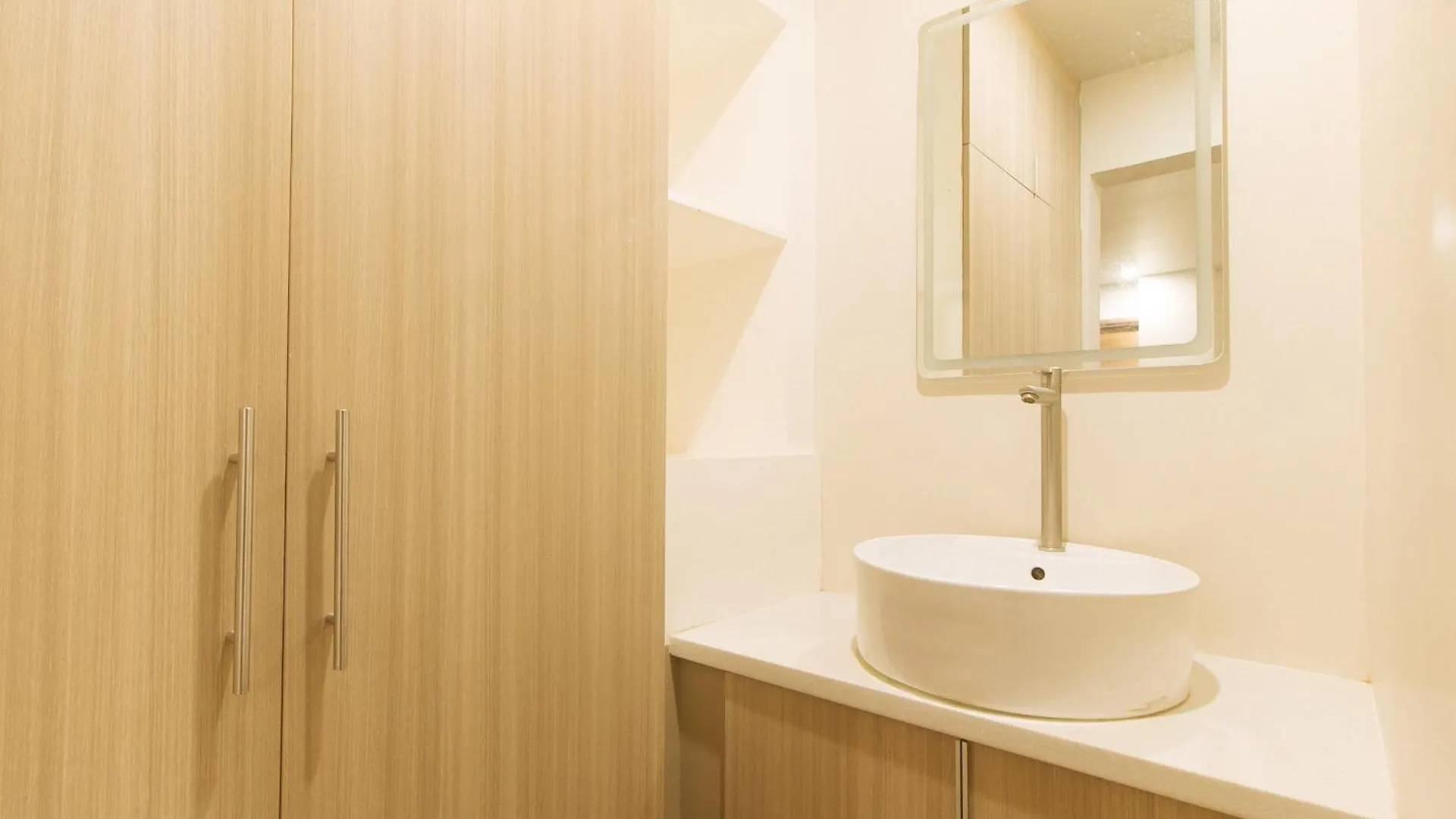 Elyseah Condotel Angeles Hotell