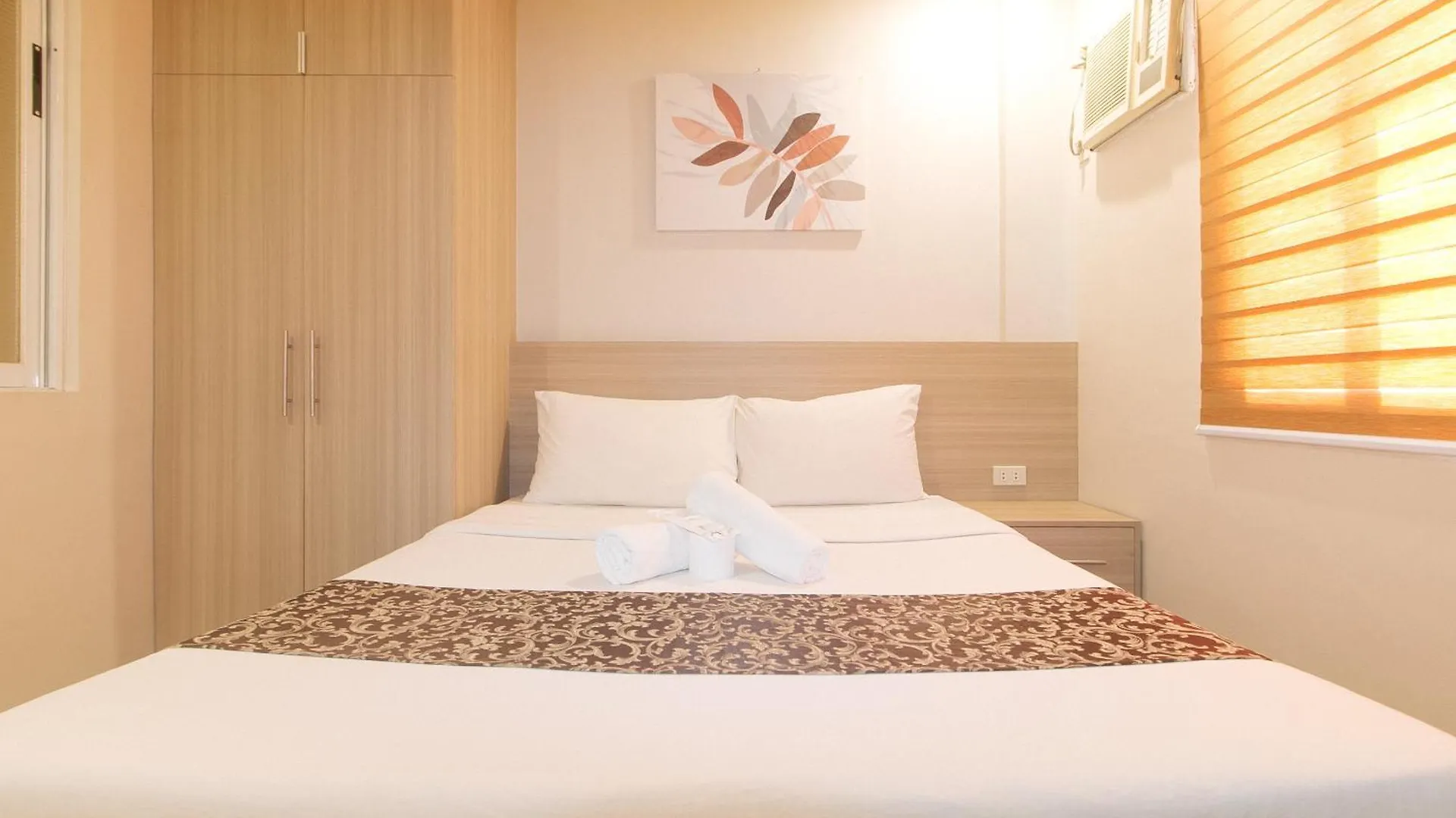 Elyseah Condotel Angeles 2*,