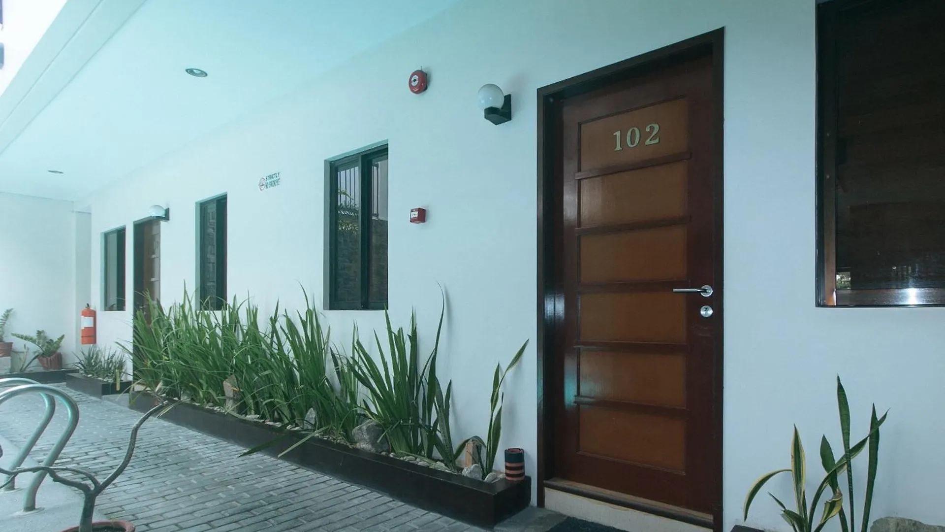 ** Hotell Elyseah Condotel Angeles Filippinerna