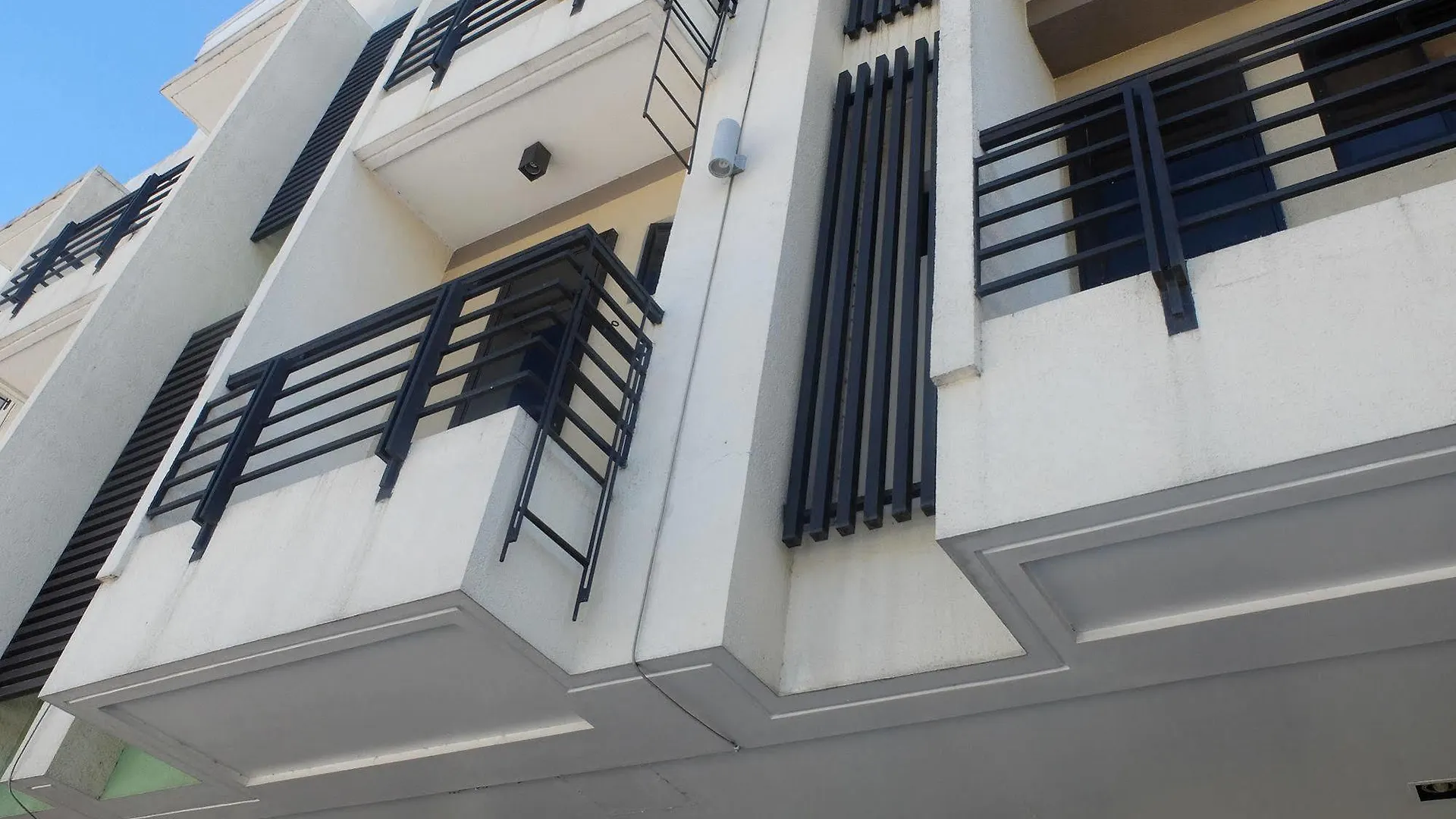 Elyseah Condotel Angeles