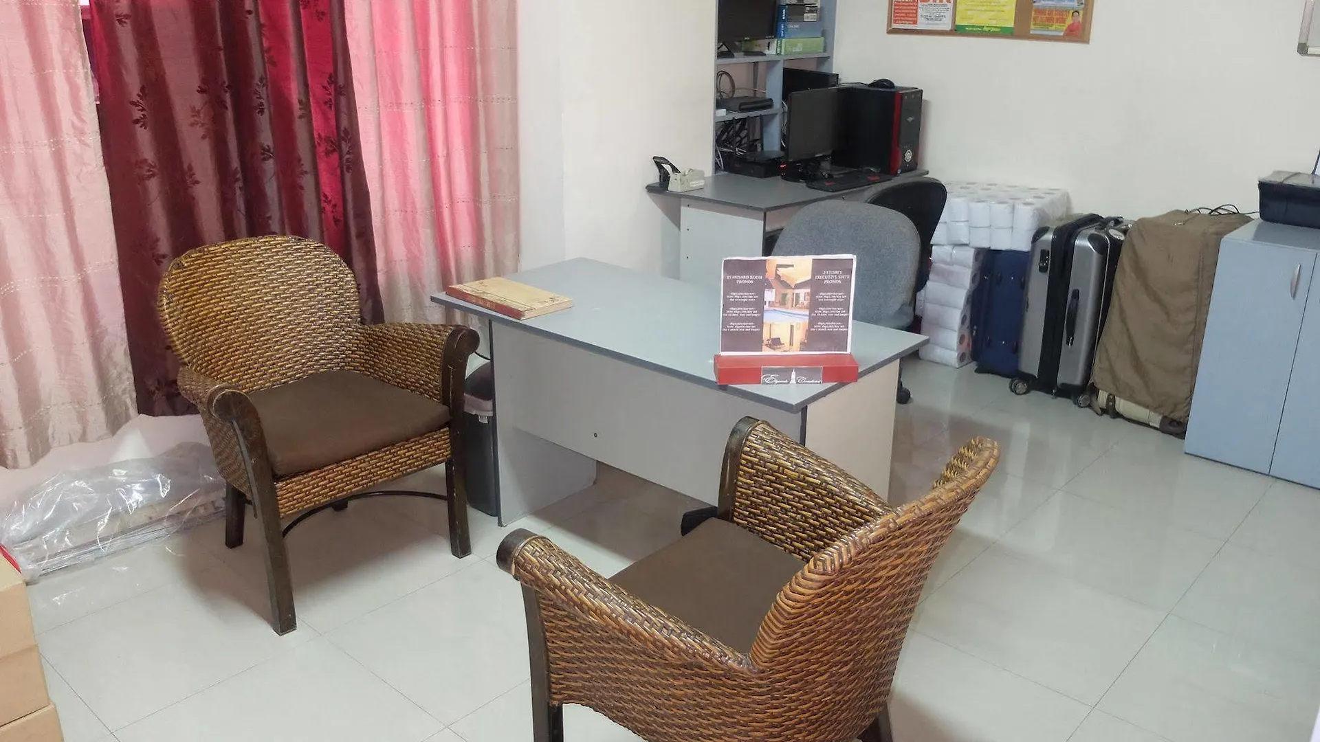 Hotell Elyseah Condotel Angeles