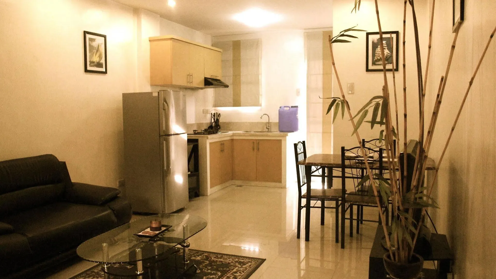 Elyseah Condotel Angeles 2*,