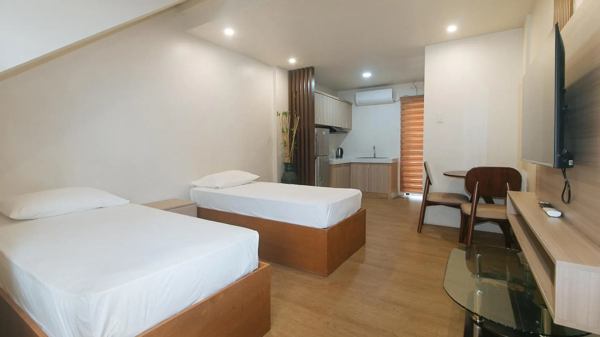 Elyseah Condotel Angeles