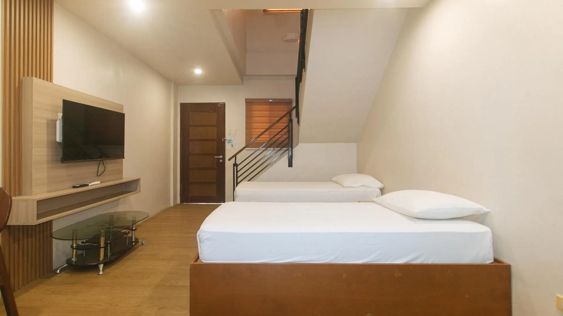Elyseah Condotel Angeles