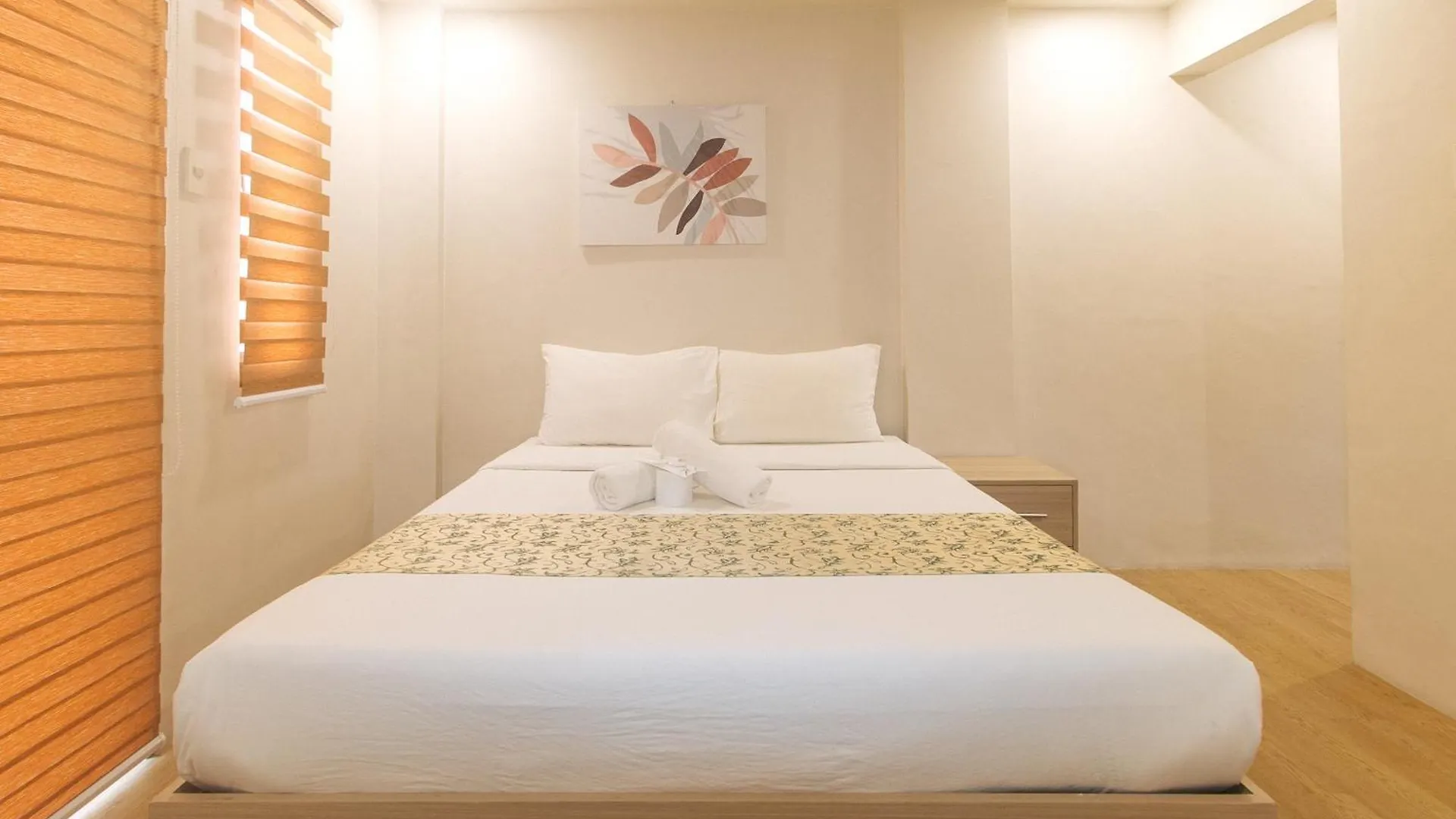 Elyseah Condotel Angeles Hotell