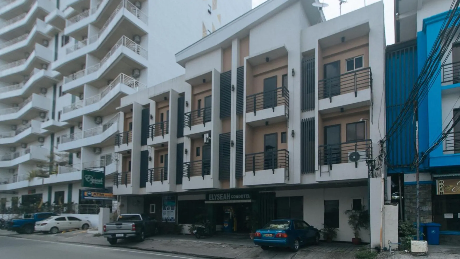 Hotell Elyseah Condotel Angeles