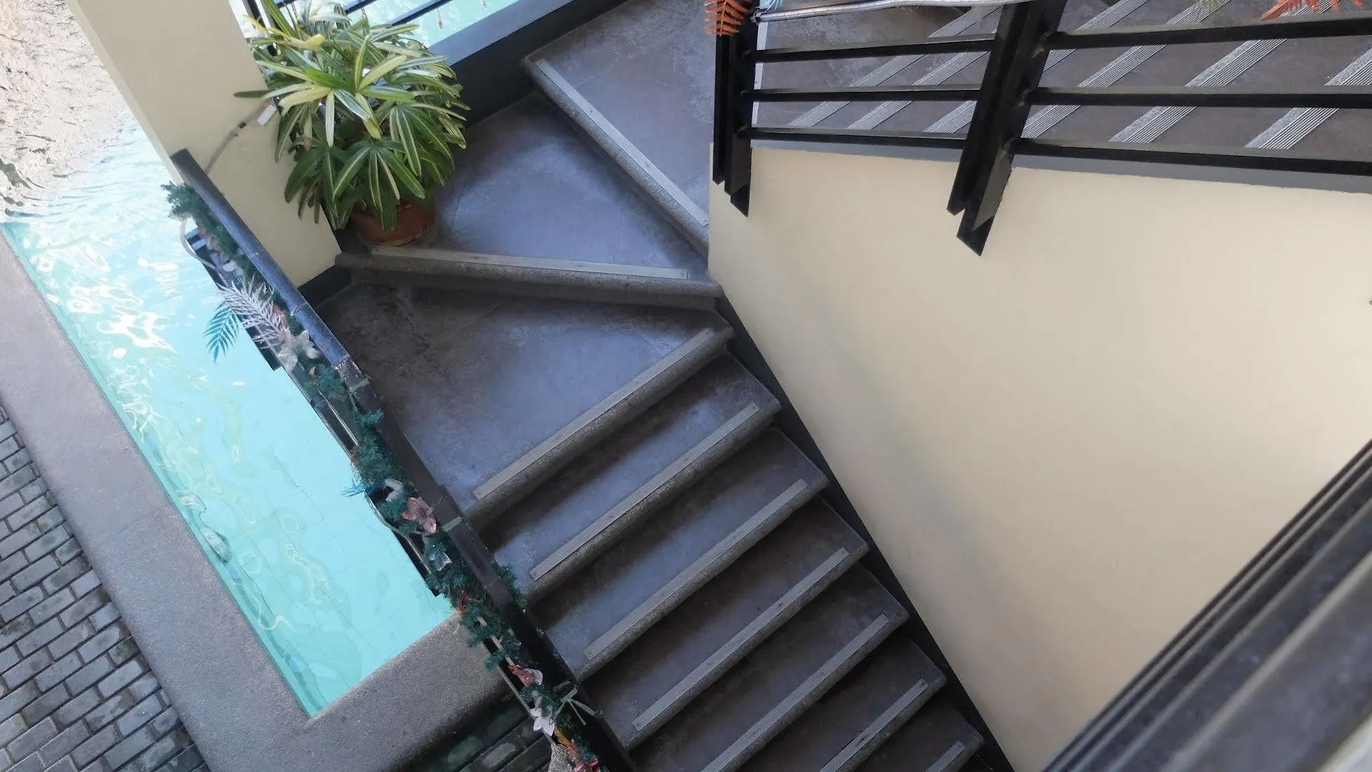 Hotell Elyseah Condotel Angeles